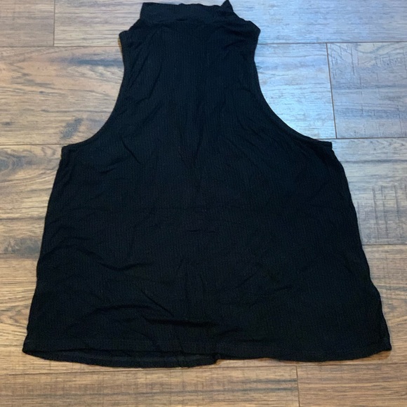 Forever 21 Strappy Tank top Size xs - Picture 2 of 5